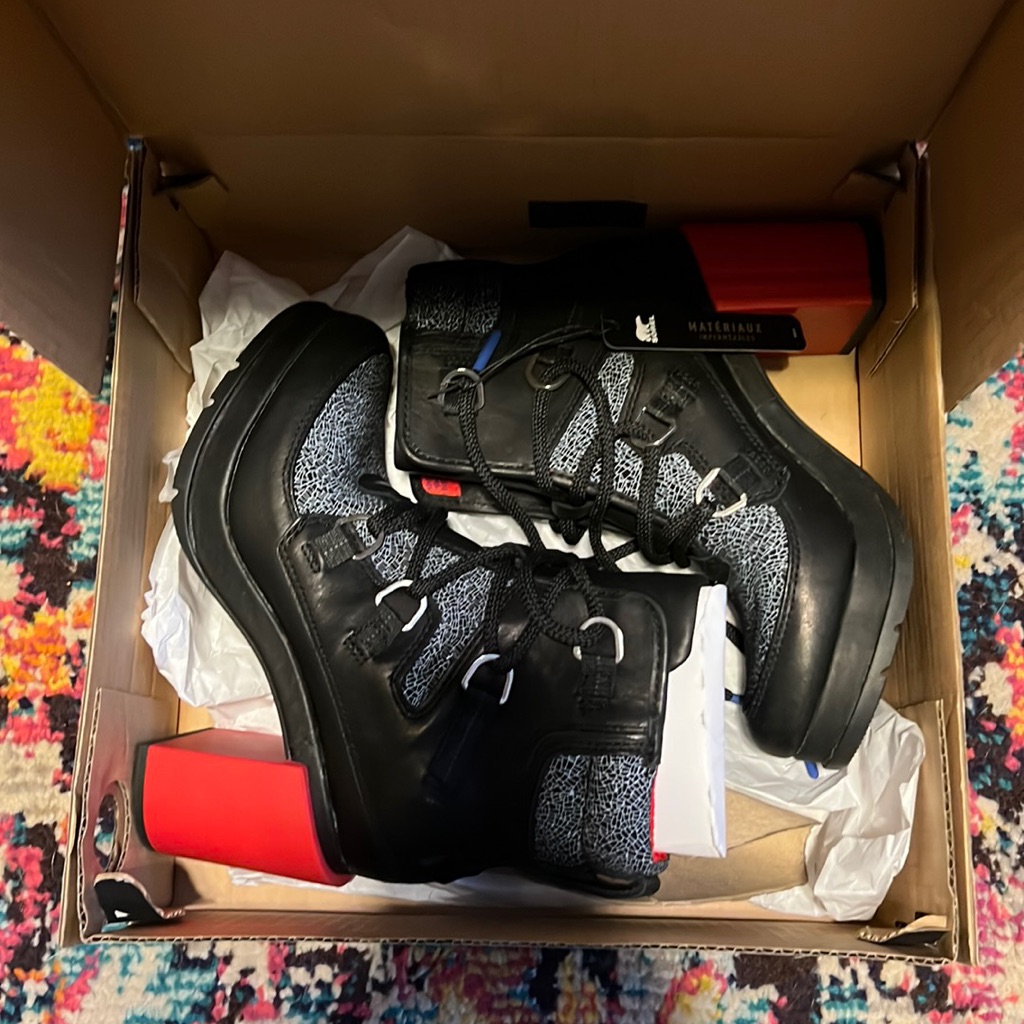 Sorel Ankle Boot You Can Wear In Fall Or Winter. New In Box. Never Worn